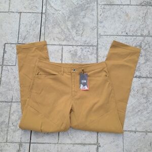 Mountains Hard Wear Pants NWT